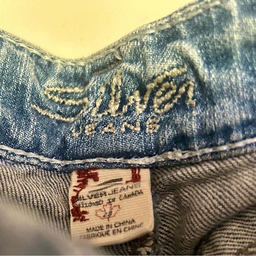 Silver Jeans Tuesday - Picture 3 of 6